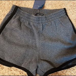 BRANDY MELVILLE Lisette shorts